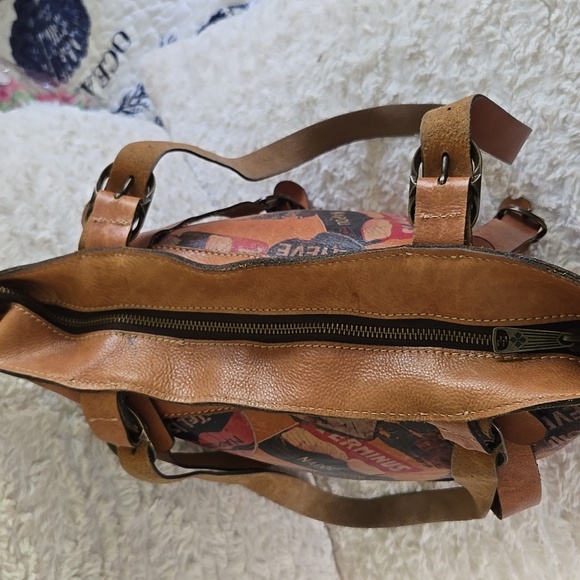 Patricia Nash Brown Tote or Bucket Bag, Adjustable Straps, Travel Theme, Leather - Picture 7 of 13
